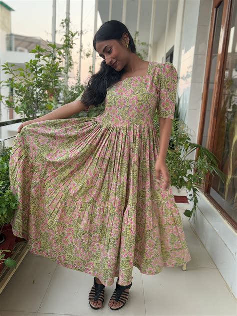 Pink Floral Garden Block Printed Tiered Dress – BaSaKa