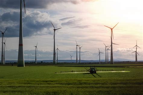 Battery Chargers for Agriculture | Delta-Q Technologies