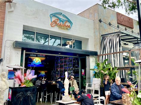 Schmitty's Bar Review - West Hollywood - Los Angeles - The Infatuation