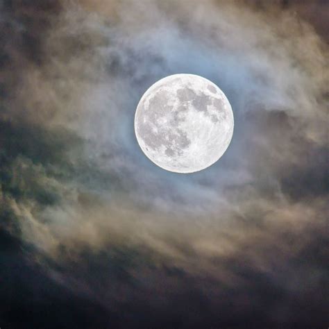 Full moons in 2024 and their effects on your zodiac sign