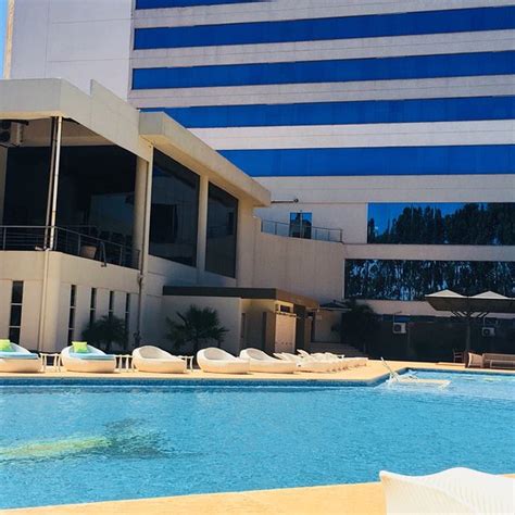 Nobile Hotel Convention Ciudad del Este Pool: Pictures & Reviews ...