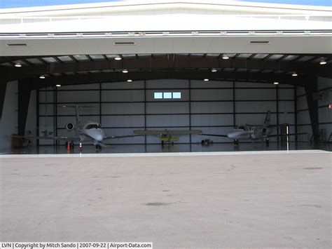 Airlake Airport (LVN) Photo