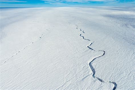 Complex, Hidden Landscape Mapped a Mile under Greenland Ice - ScienceX ...