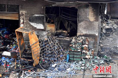 6月22日，宁夏银川，银川烧烤店爆炸事故现场画面，桌上还有没吃完的食物|烧烤_新浪新闻