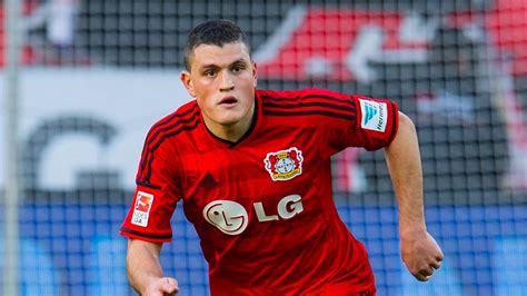 Kyriakos Papadopoulos returns from injury for new-look Greece squad - ESPN