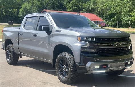 Chevy Silverado 1500 LT Z71 Trail Boss