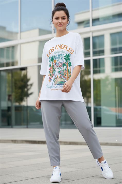 Los Angeles White Oversized Graphic Printed T-Shirt – Juneberry