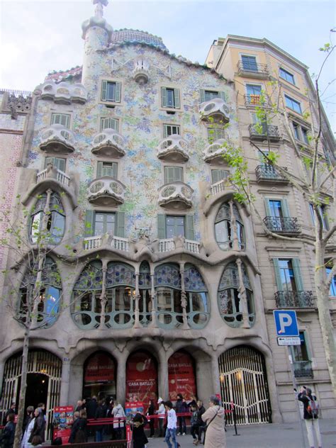 Curiouser and Curiouser: Visca el Barça i Visca Catalunya