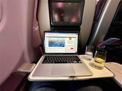 Review of Virgin Atlantic Inflight Wifi on their A330 - Dan Round the World