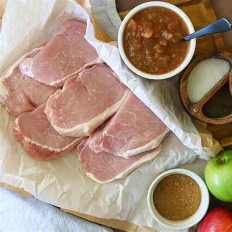 Pork Chops and Applesauce - This Moms Menu