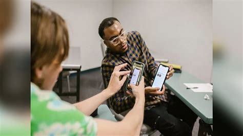 'Taking pics of slides helps students in remembering presentation'