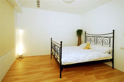99平方米现代两房一厅卧室装修效果图_太平洋家居网图库
