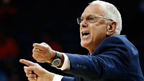 Larry Brown taking medical leave of absence from Memphis staff - ESPN