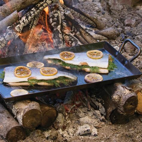 how to clean a hot griddle