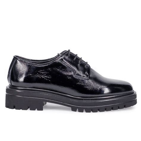 Sangiorgio women's derby shoe in black patent leather