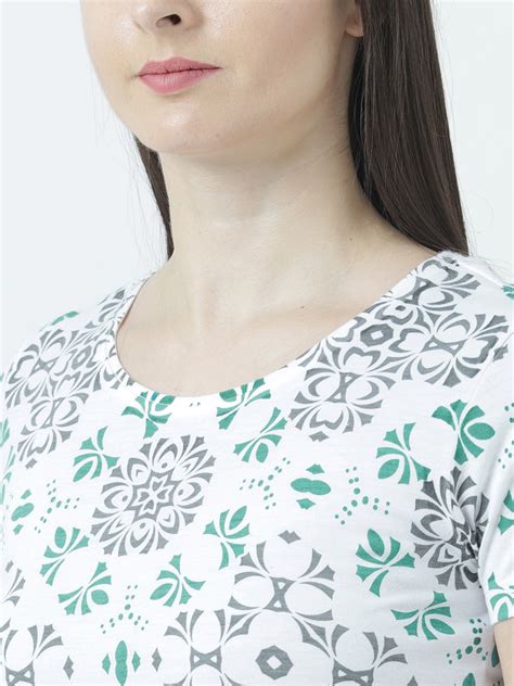 Huetrap Womens White Short Sleeve Round Neck Graphic Tee – HUETRAP
