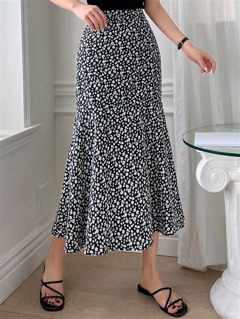 DAZY Ditsy Floral Print Mermaid Hem Skirt | SHEIN USA