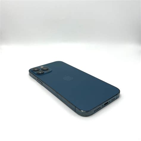 iPhone 12 Pro Blue Color 的图像结果