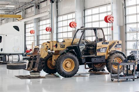 Backhoe Repairbackhoe Restore 的图像结果