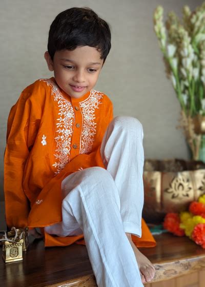 Cotton Kurtas, Silk Kurtas for Boys, Men | Tura Turi