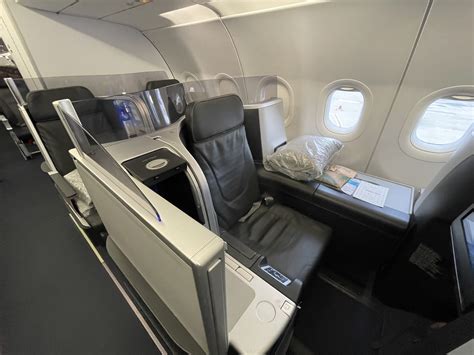 Full Review: JetBlue Mint "Throne" Business Class Seat - TravelUpdate