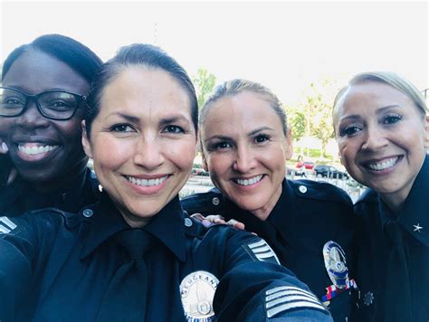 cops 的图像结果