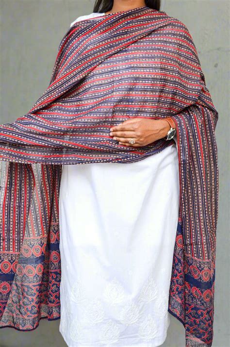 Raag-e-Ajrakh - Heritage Ajrakh Prints – Pinaachi