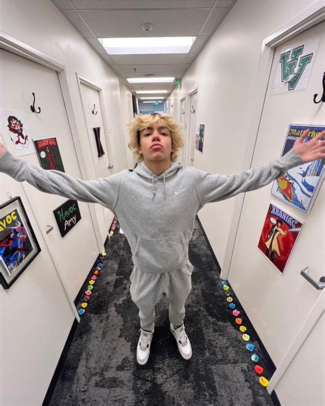 Picture of Malachi Barton in General Pictures - malachi-barton-1677276181.jpg | Teen Idols 4 You