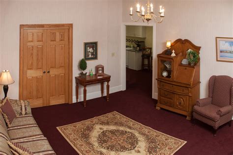 Lunning Funeral Chapel | Burlington, IA Funeral Home & Cremation