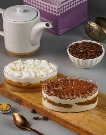 Order Sweet Custom Bento Cake Online | 0.5KG | Creme Castle