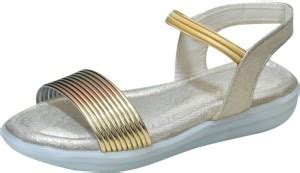 peakplay Girls Velcro Flats Price in India - Buy peakplay Girls Velcro ...