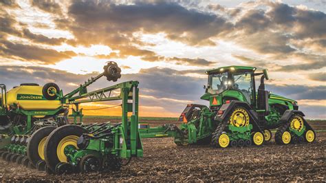 John Deere opens up right to repair, with a major caveat | Popular Science