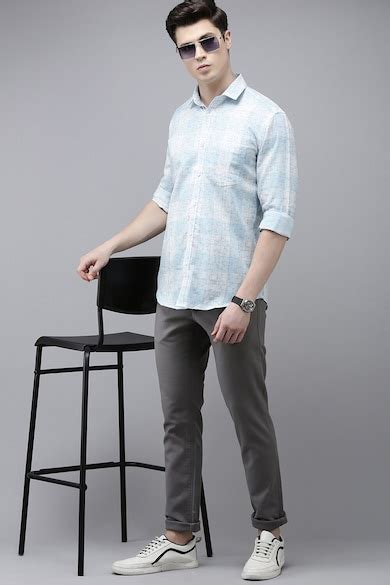 Buy Men Grey Solid Slim Fit Trousers Online - 888858 | Van Heusen