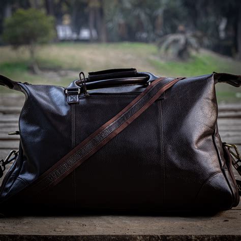 Milled Nappa Leather Travel Holdall: Elegant & Functional – TBLC Lifestyle