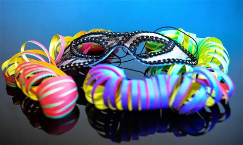 Manualidades para celebrar el Carnaval con tus hijos en casa