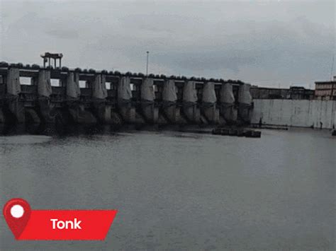 Heavy rain in MP-20 cities, truck drowned in Jabalpur; 156.47mm rain in ...