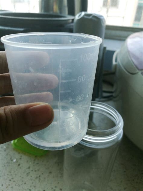 现货 100ml塑料量杯 100毫升量杯 小测量杯 刻度杯 实验pp计量杯-阿里巴巴