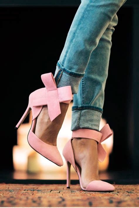 Pink Shoes 的图像结果