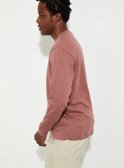 Buy URB_N Men Regular Fit Textured T-shirt Online at just Rs. 499.0 ...