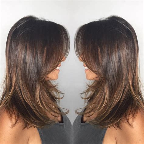 30 Cute Daily Medium Hairstyles 2021 – Easy Shoulder Length Hair Ideas ...