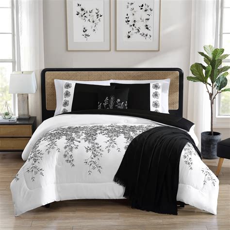 Free Shipping! Mainstays 5-Piece White and Black Embroidered Comforter ...