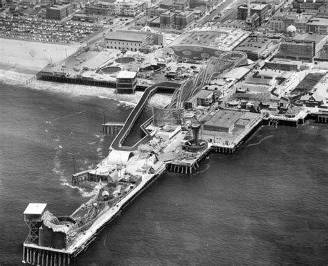 Woman On The Run - Amusement Park — Reel SF