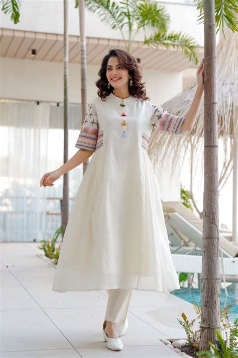 Ivory Mul Cotton Kurta Set – Mode & Minimal
