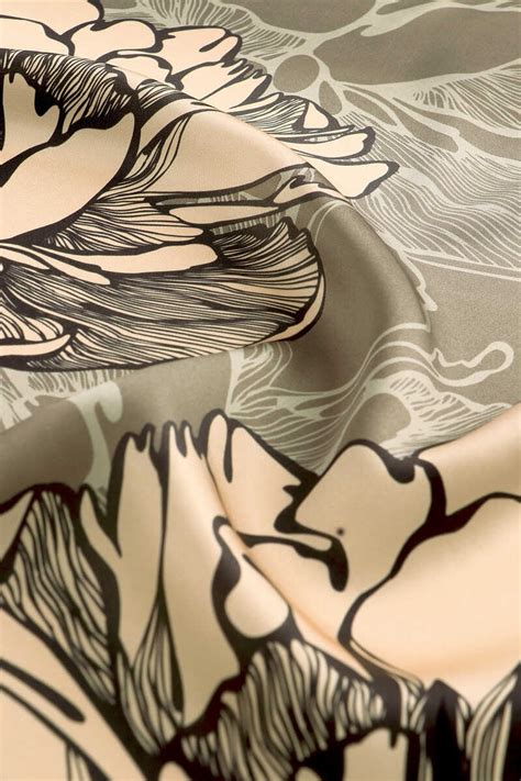 Dark Stone Begonia Pattern Sura Silk Square Scarf