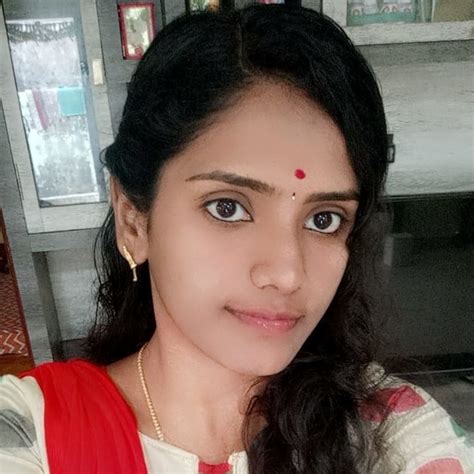 Ravalika - Maths teacher in Warangal - ₹200/h