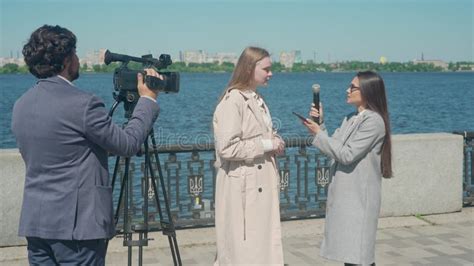 Outside Reporter! Interview Camera 的图像结果