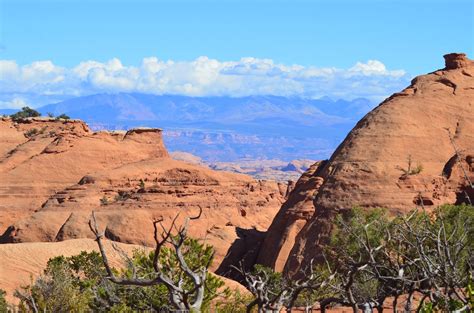 2 With Wanderlust: Moab, UT - Gemini Bridges & Bull Canyon Trail