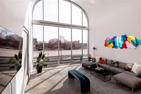 Huge Windows - Design Loft Near TCU & Magnolia - Dome houses for Rent ...
