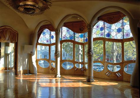 Antoni Gaudi | Biography, Sagrada Familia, Works, Buildings, Style ...