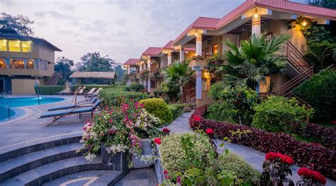 HOTEL JUNGLE CROWN (Sauraha) - Hotel Reviews, Photos, Rate Comparison ...